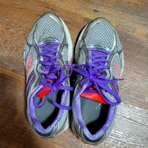 Saucony Tennis Shoes